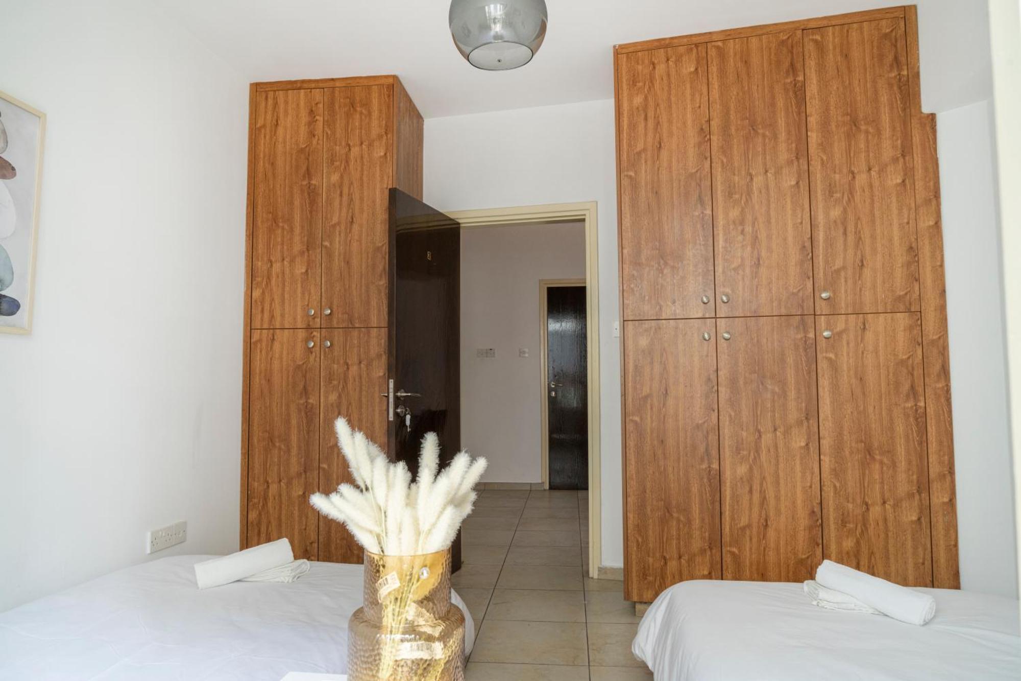 Private Room In Shared Flat Nicósia Exterior foto