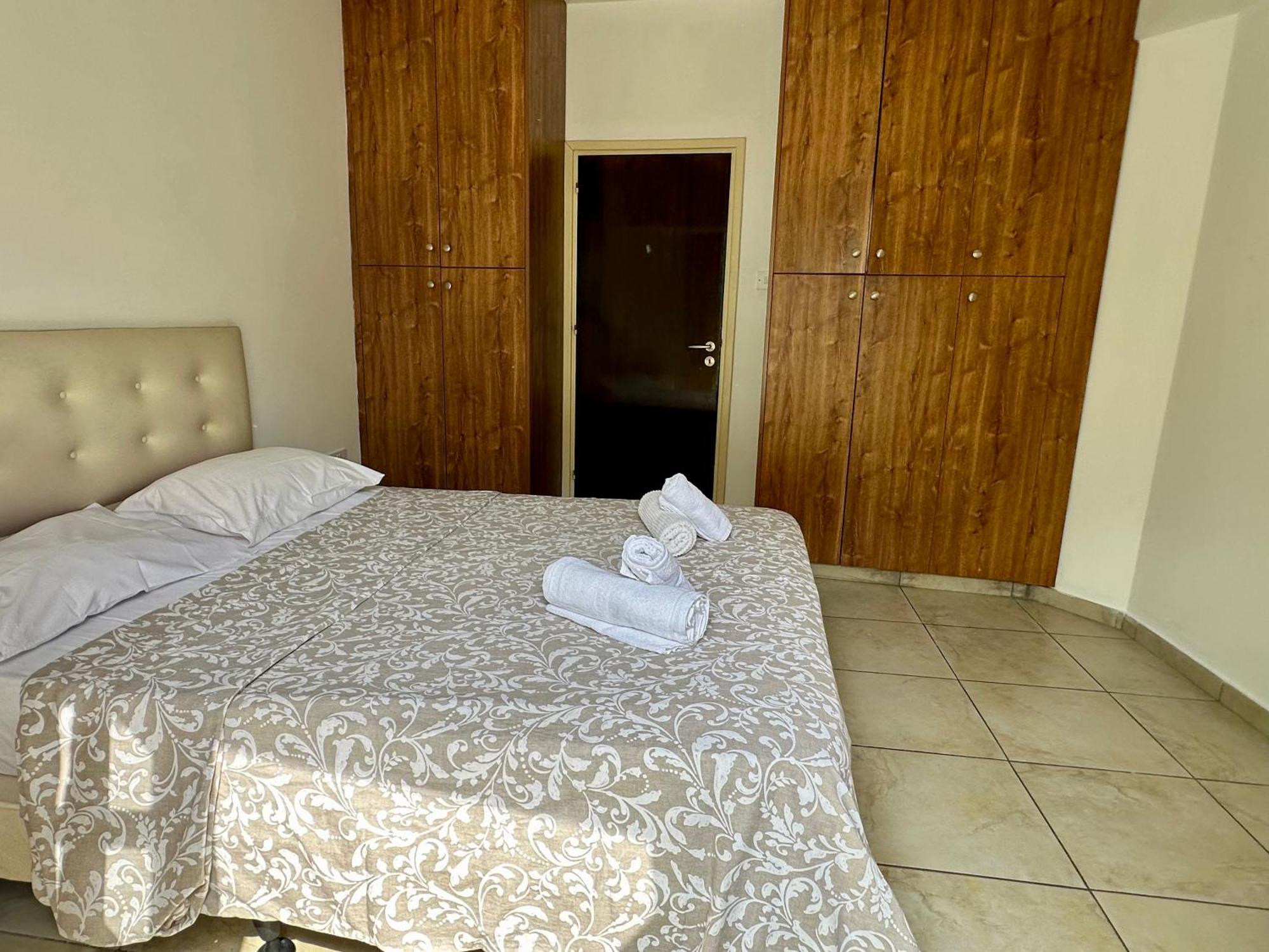 Private Room In Shared Flat Nicósia Exterior foto